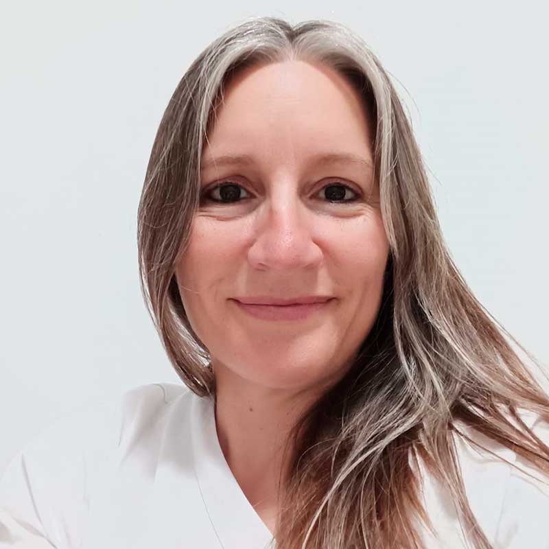 Amelia Ávila Calavera FISIOTERAPEUTA