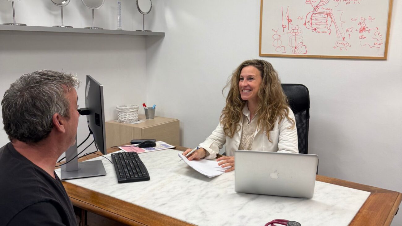 Por qué los rangos de salud convencionales ignoran tu bienestar real y cómo nuestro diagnóstico sistémico detecta el desequilibrio antes que la enfermedad.